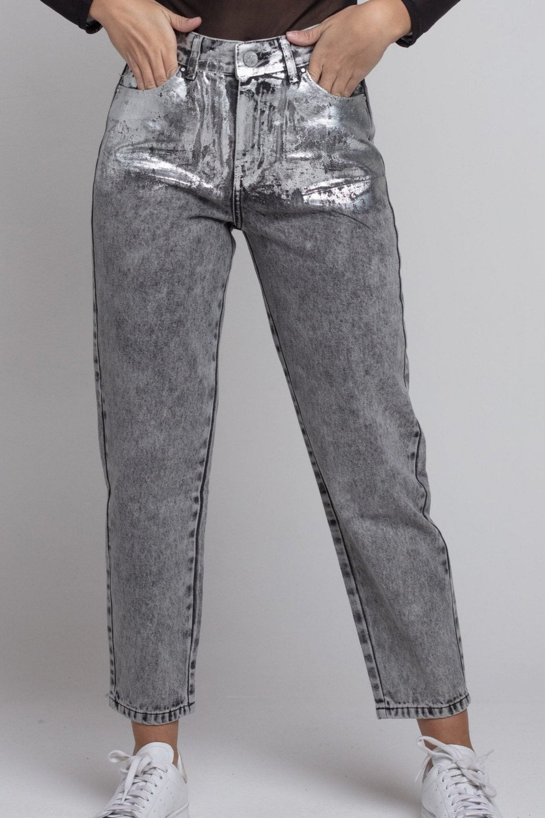 Jeans Mom Olivia  Metalizado gris