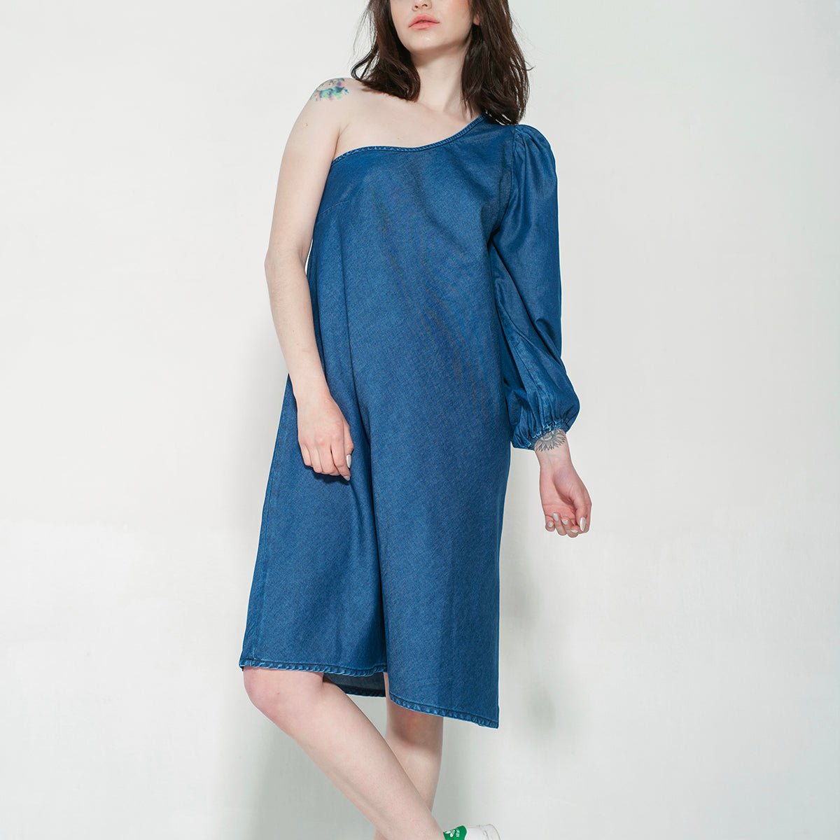 VESTIDO UNA MANGA DENIM