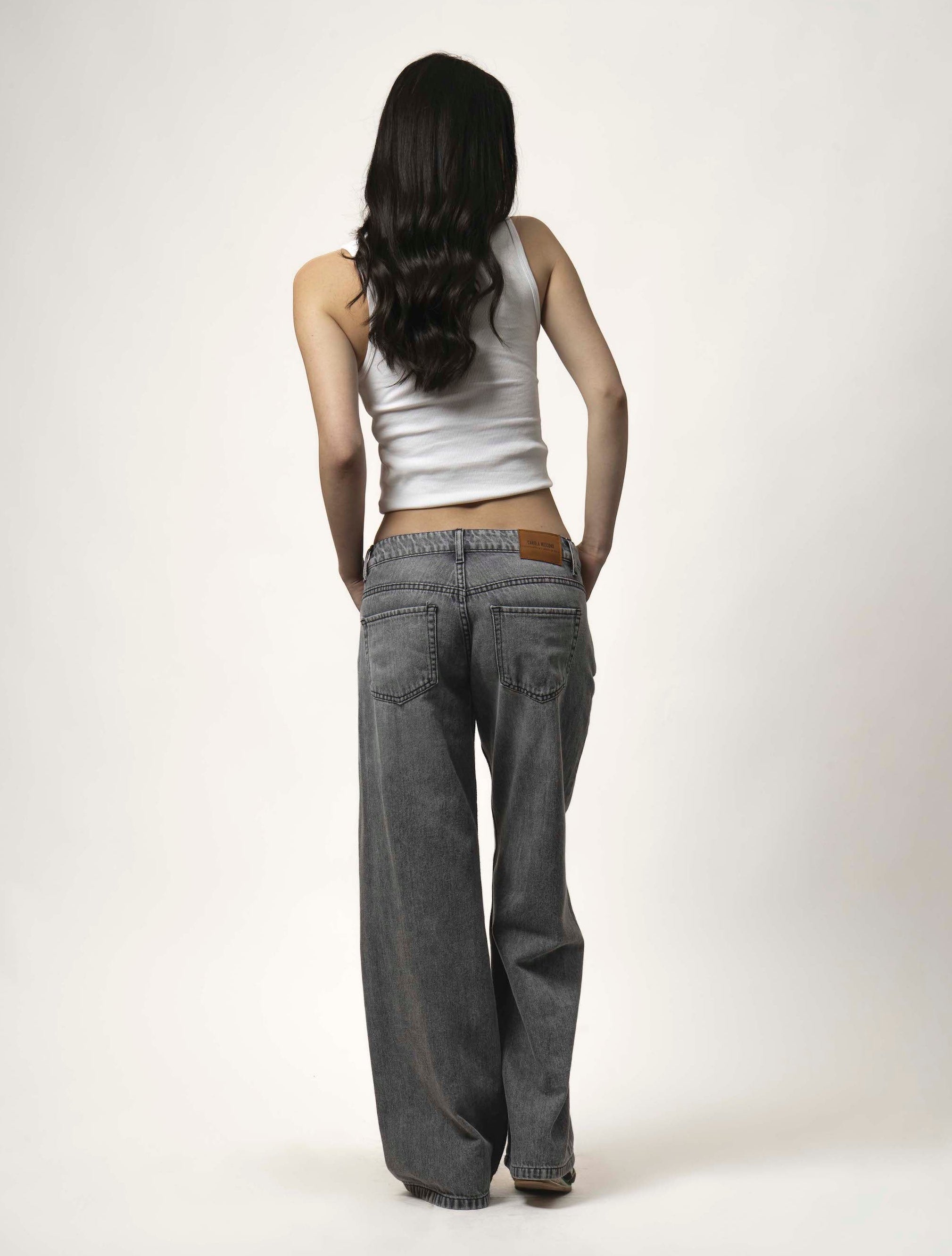 JEANS TIRO BAJO GRIS NOLITA