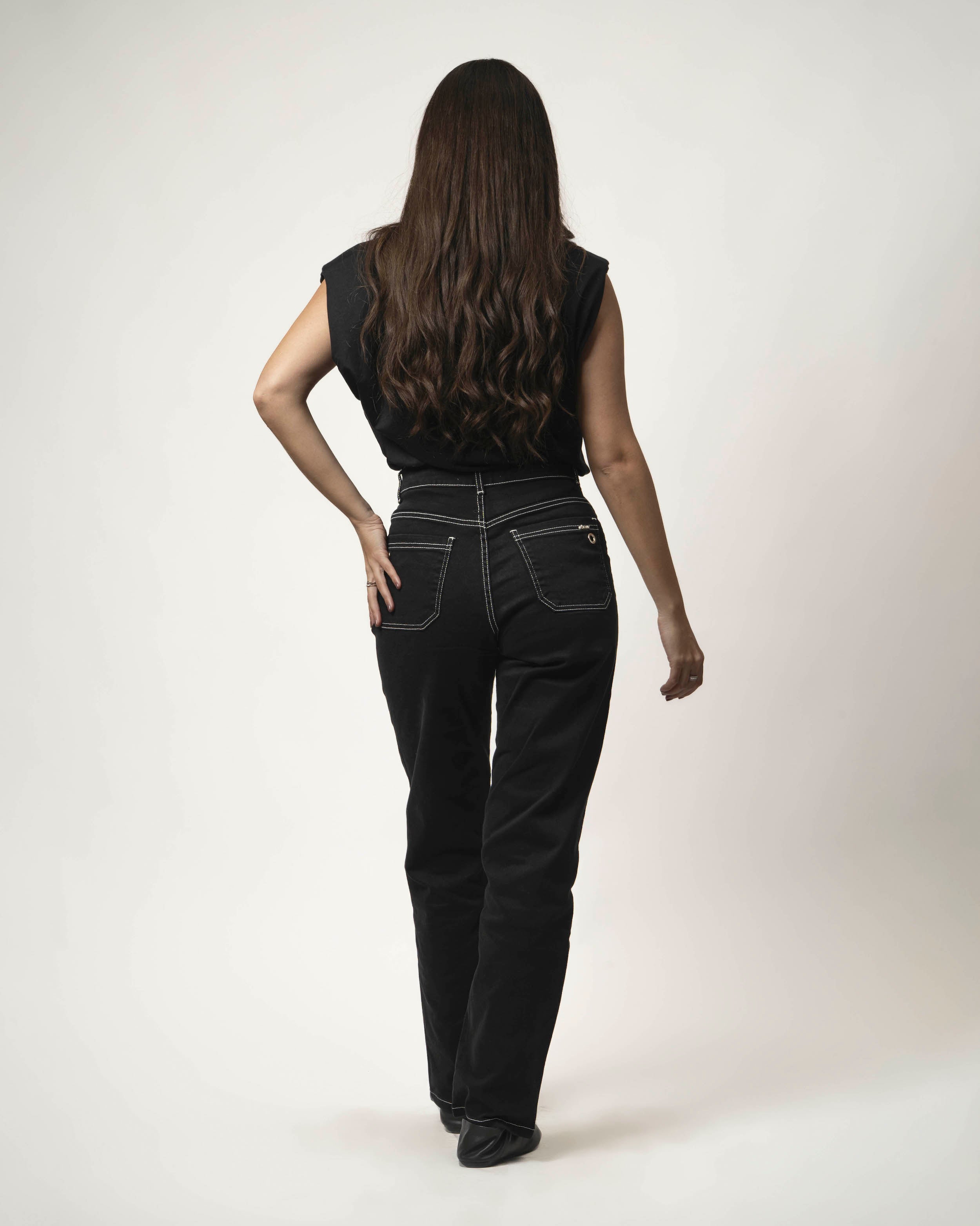 JEANS CARPINTERO OJETILLO NEGRO