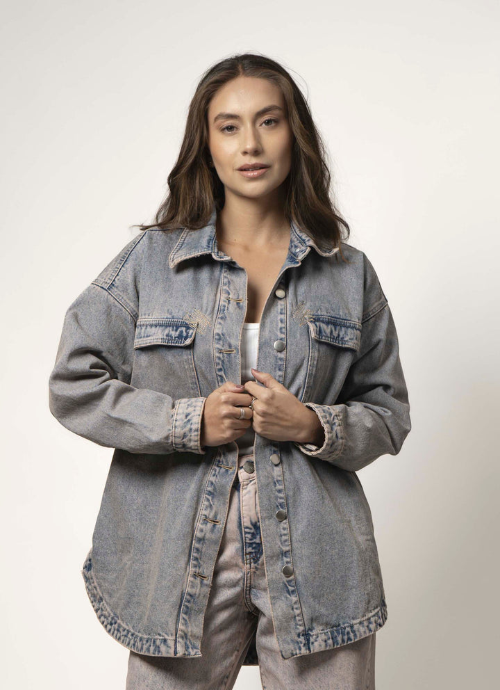 Sobrecamisa oversize contraste rosa