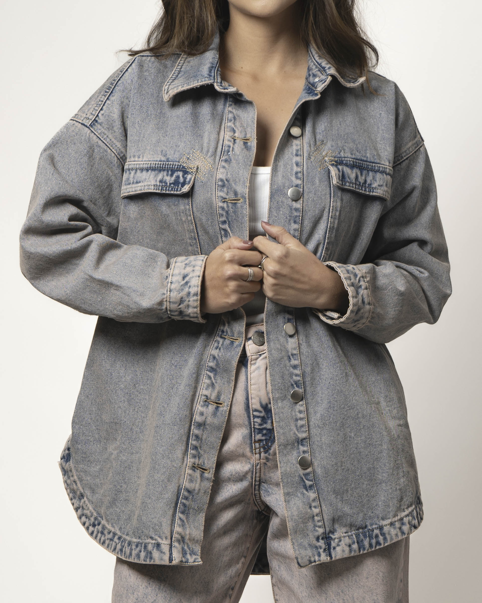 Sobrecamisa oversize contraste rosa