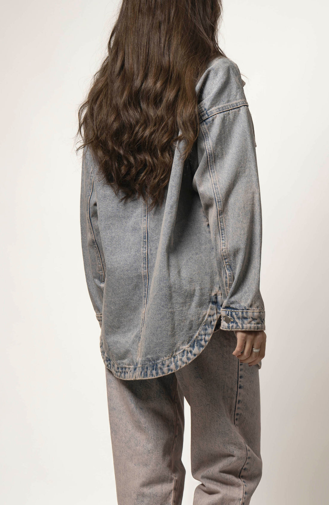 Sobrecamisa oversize contraste rosa