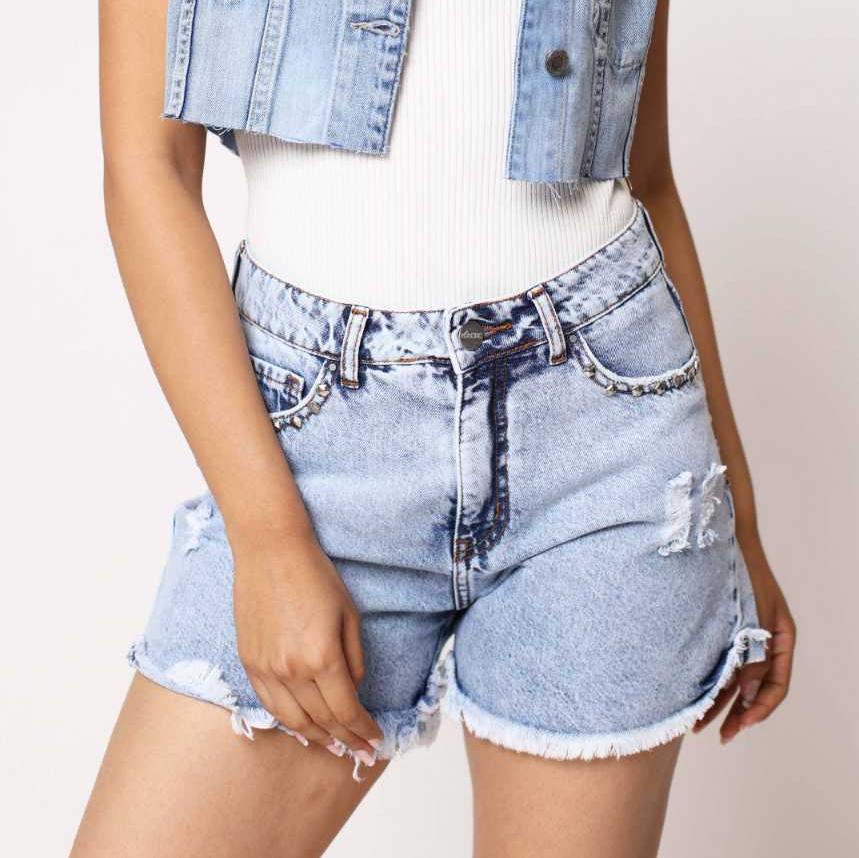 Short Anna Tachas